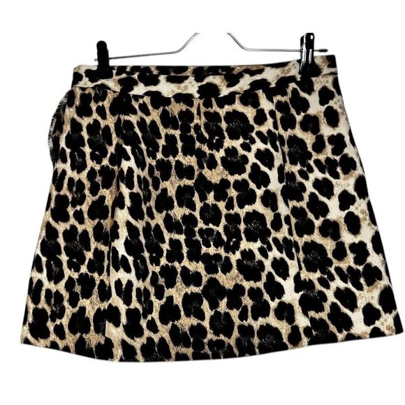 Zara Basic Collection Leopard Print Mini Skirt, Bold Statement Piece, Size M - Picture 4 of 10